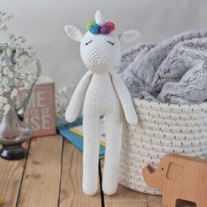 Doudou licorne en crochet